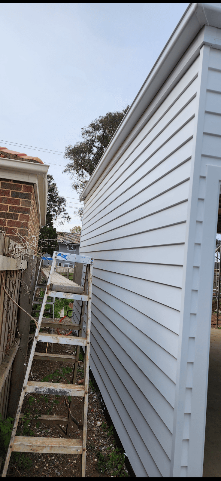 LAVISH PAINTERS & MAINTENANCE PTY LTD painter work in North Hobart