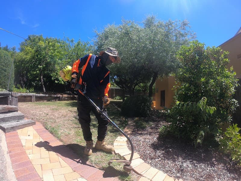 Lawn Mowing Canberra - LawnMowingCanberra.Com.Au lawn care work in Kaleen