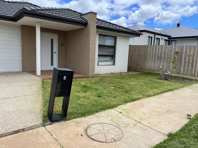 Lawn Mowings Australia lawn care work in Tarneit