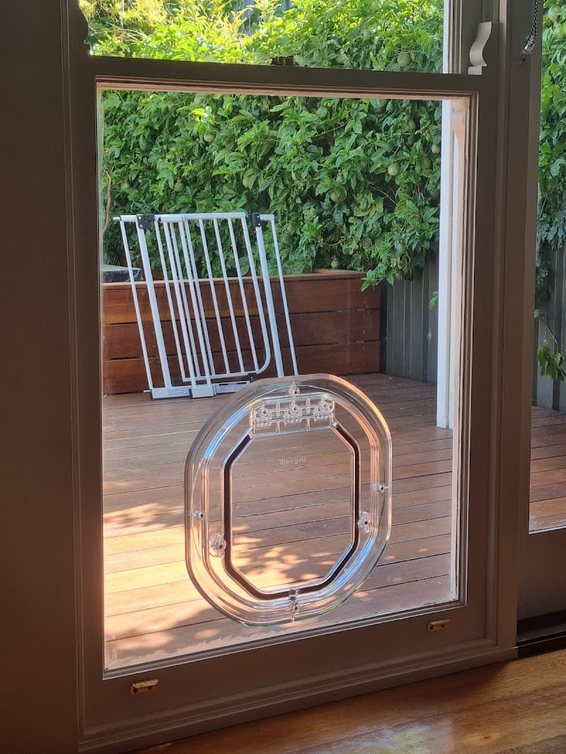 LB Glass Pty Ltd glass & glazier work in Lara