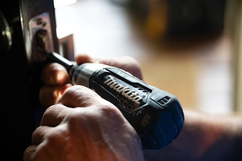 LD HANDYMAN SERVICES handyman work in Brompton