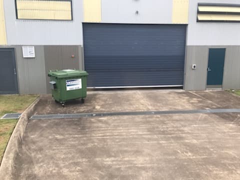 Lee the Leccy garage doors work in Norville