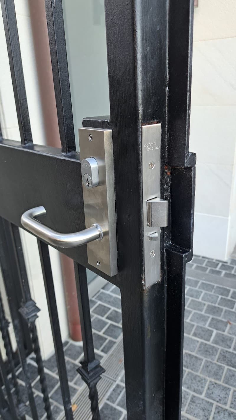 Legacy Locksmith locksmith work in Neutral Bay