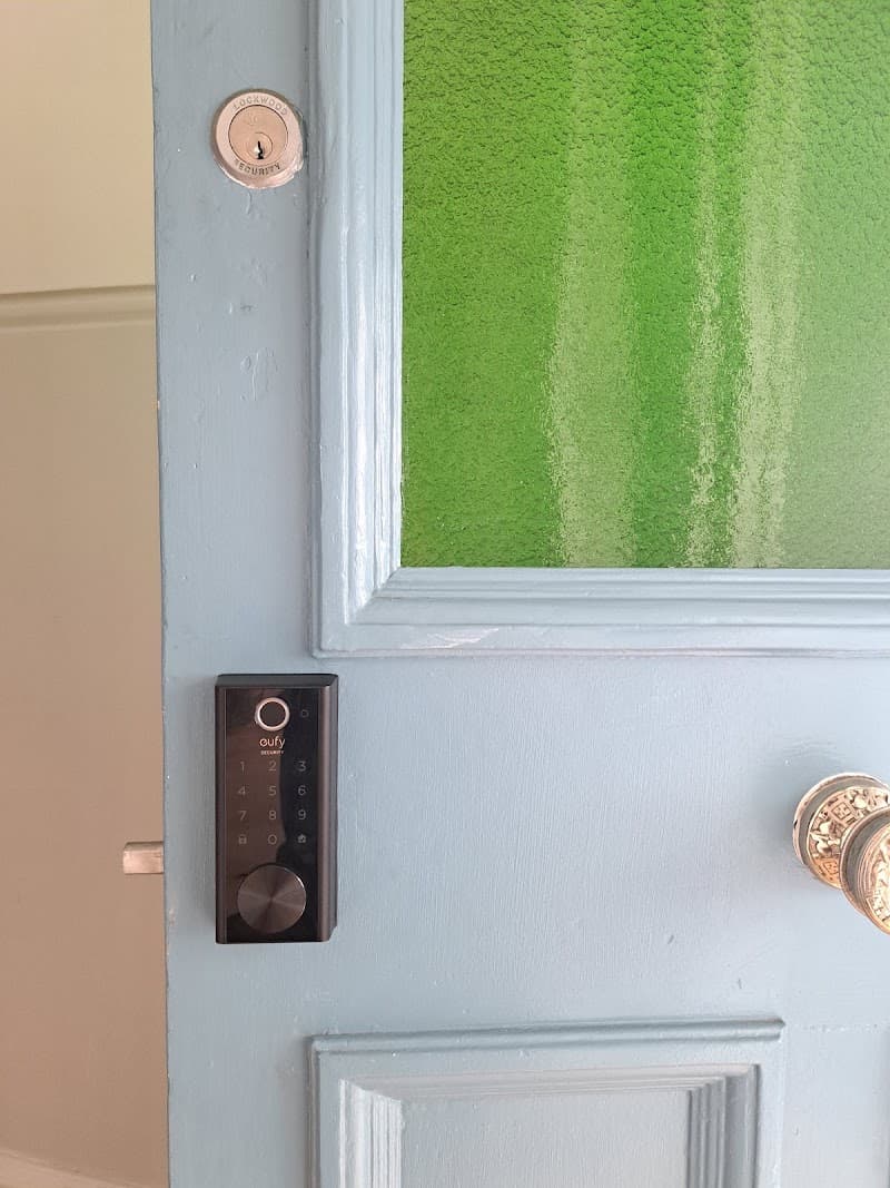 Legacy Locksmith locksmith work in Neutral Bay