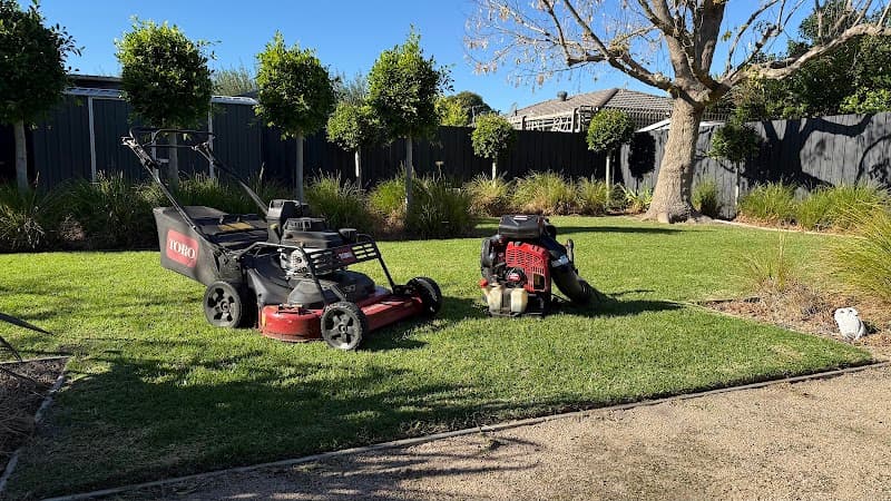 Legendary Landscaping Australia - Lawn Mowing, Gardening, Landscaping lawn care work in Beaumaris