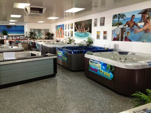 Leisurescape Pools & Spas pool builder work in Moolap