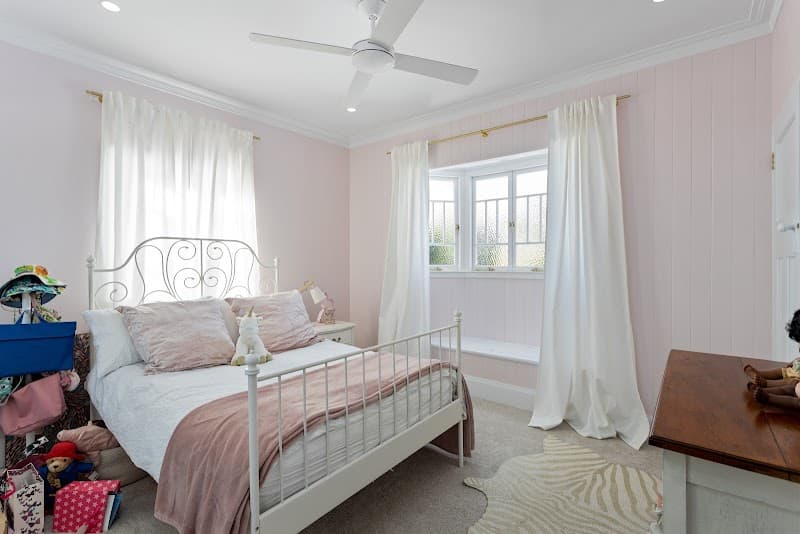 Leogreen Painting & Decorating Pty Ltd painter work in Mooloolaba