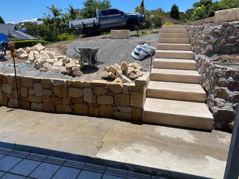 Les Blackburn Landscaping landscaping work in Tingira Heights