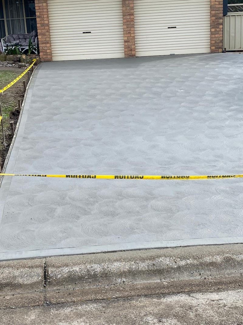 Les Blackburn Landscaping landscaping work in Tingira Heights