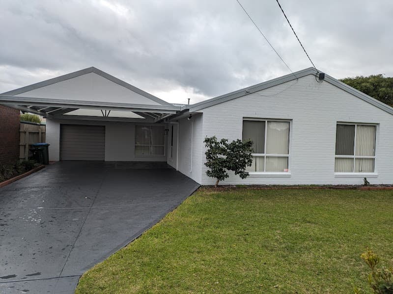 Let’s Paint Your Place painter work in Seaford