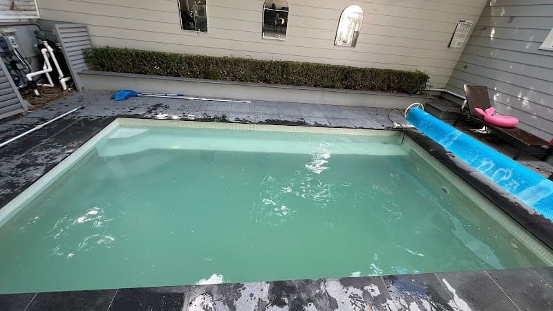 LIBERTY BLUE POOL CARE pool maintenance work in Zetland