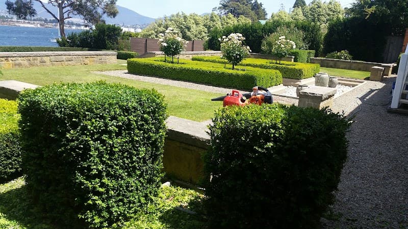Lifestyle Garden Maintenance gardening work in Lindisfarne