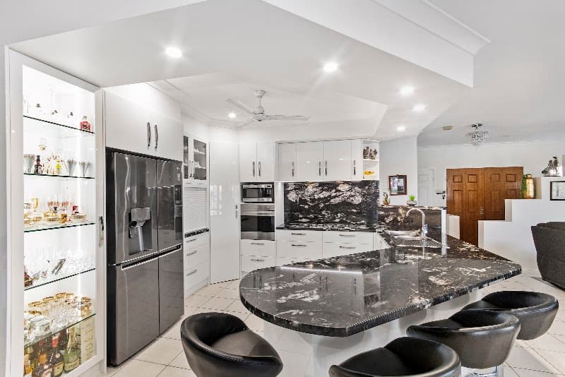 Lifestyle Kitchens N.Q. bathroom renovation work in Aitkenvale
