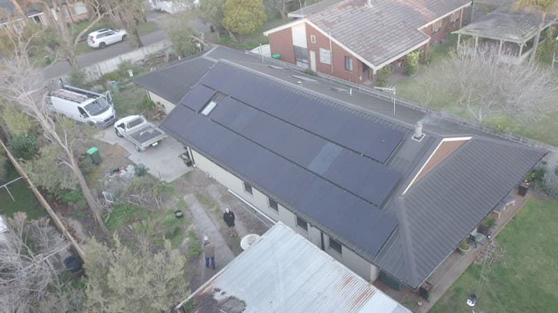 Lilojo Solar solar panel installation work in Safety Beach