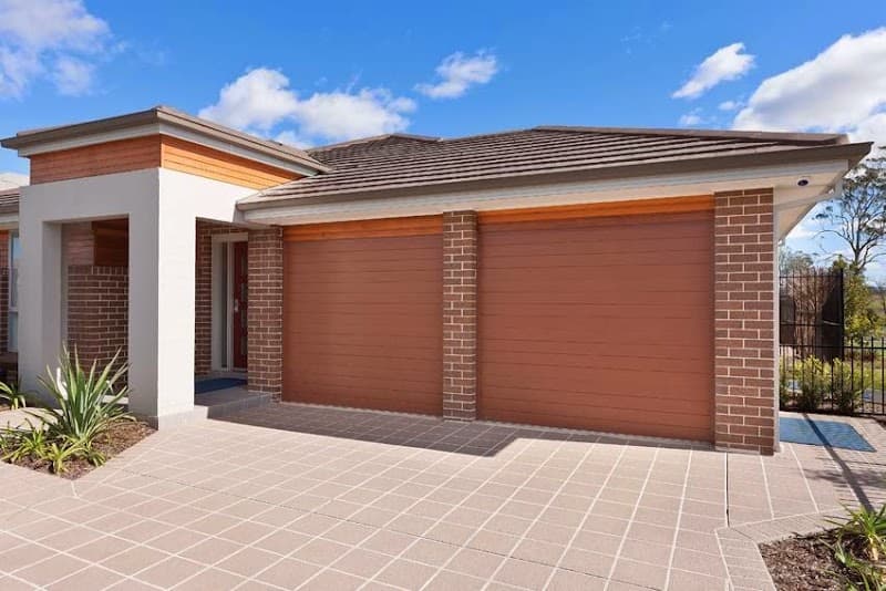 Limitless (Darling Downs) Garage Doors and Gates garage doors work in Harlaxton