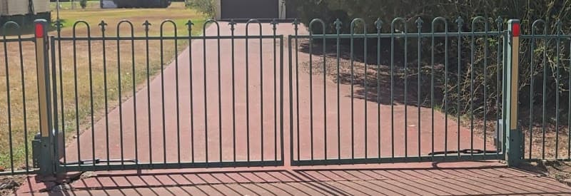 Limitless (Darling Downs) Garage Doors and Gates garage doors work in Harlaxton
