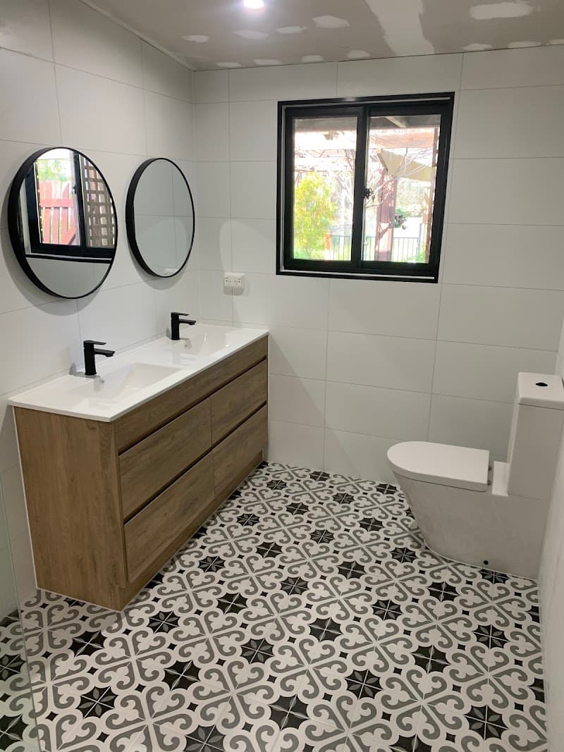 LM Construction carpentry work in Kennington