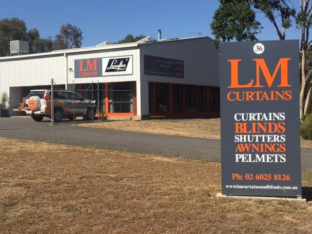 LM Curtains & Blinds-Luxaflex curtains & blinds work in Lavington