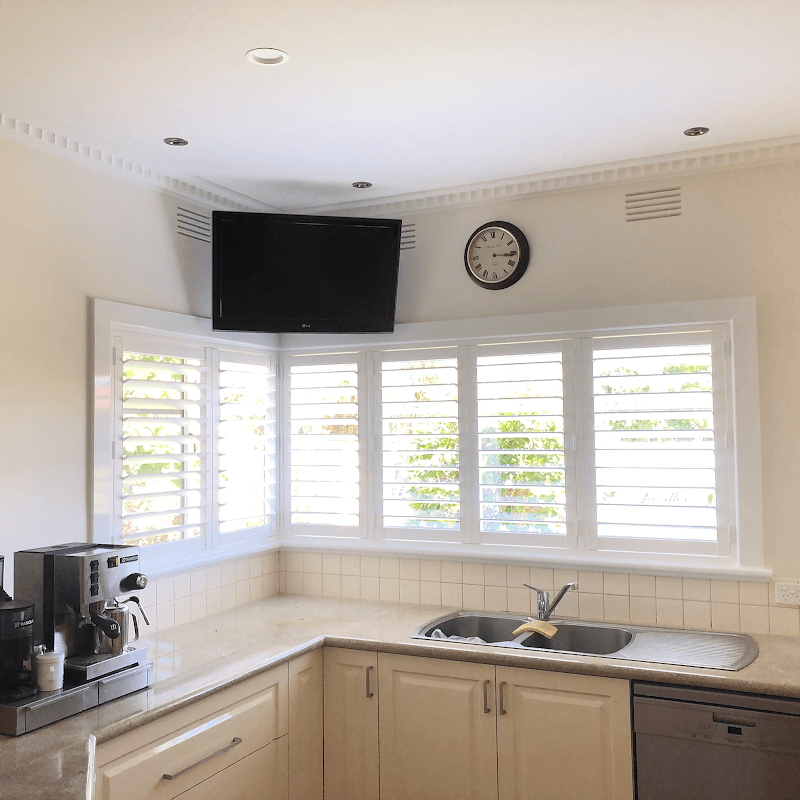 LM Curtains & Blinds-Luxaflex curtains & blinds work in Lavington
