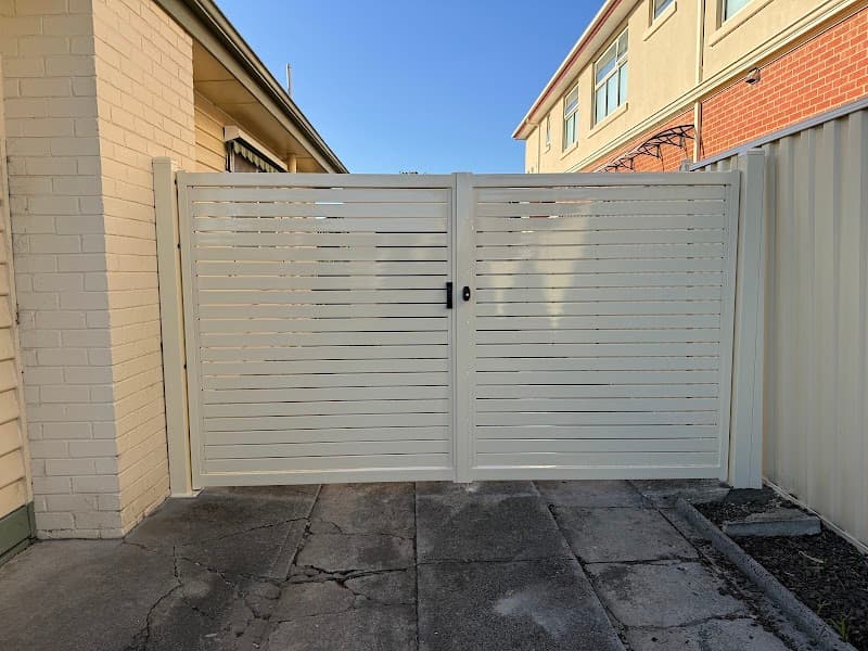 LOCK UP QUALITY GATES & FENCING fencing work in Dandenong