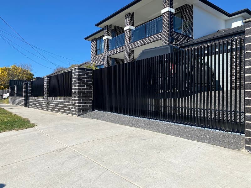 LOCK UP QUALITY GATES & FENCING fencing work in Dandenong