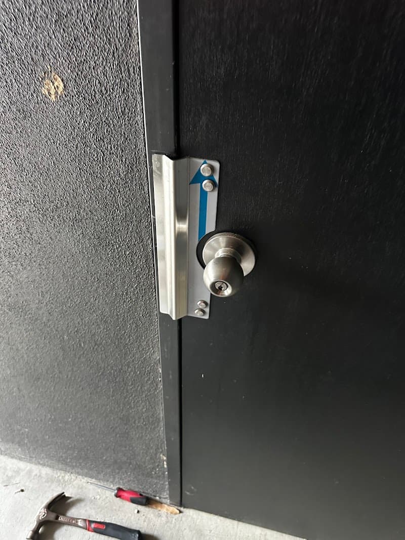 Lock2Lock Locksmiths locksmith work in Brendale