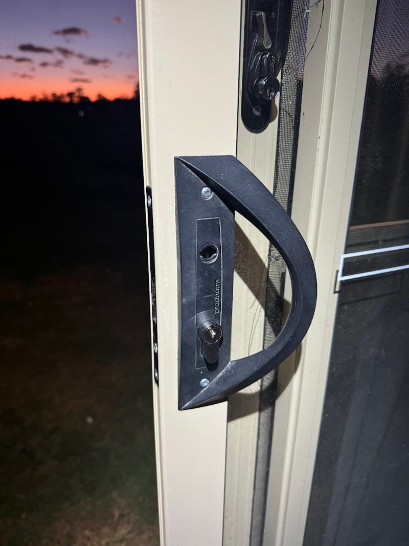 Locksmith CBD & Albert park locksmith work in Southbank