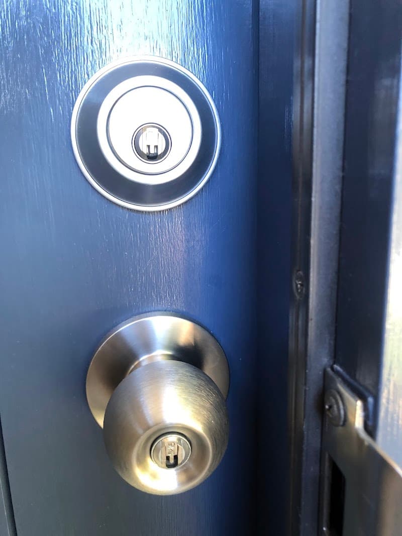 Locksmith CBD & Albert park locksmith work in Southbank