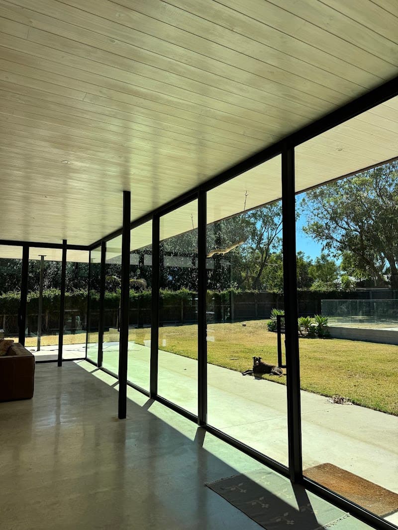 LOFI window cleaning gutter cleaning work in Frankston South