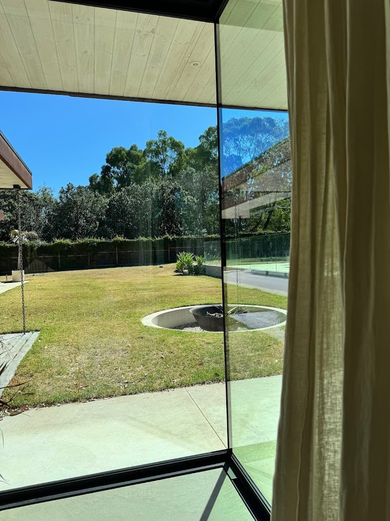 LOFI window cleaning gutter cleaning work in Frankston South