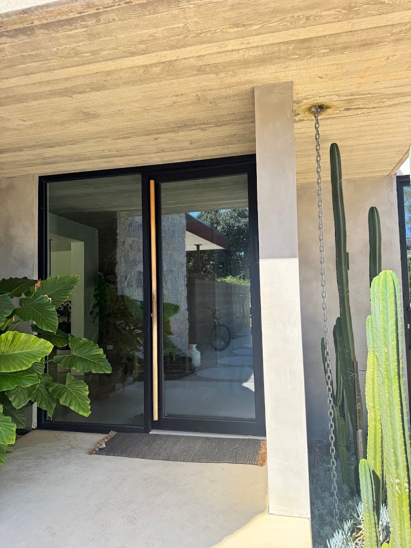 LOFI window cleaning gutter cleaning work in Frankston South