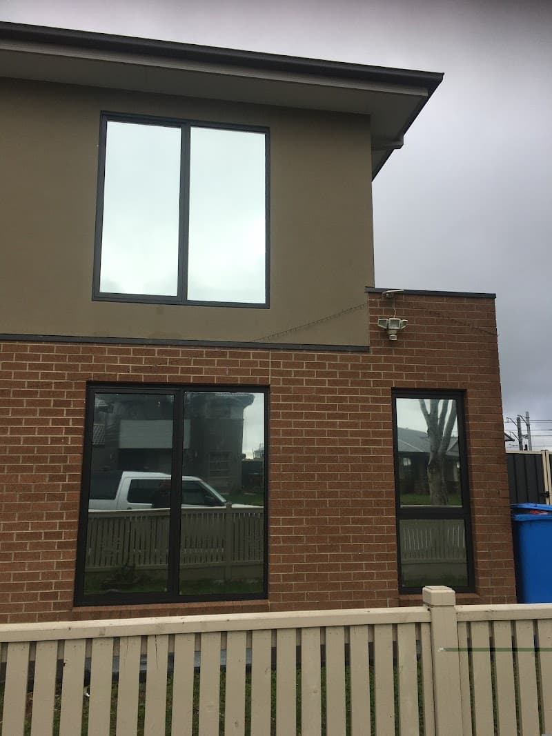 Lucky Tinting window tinting work in Clyde