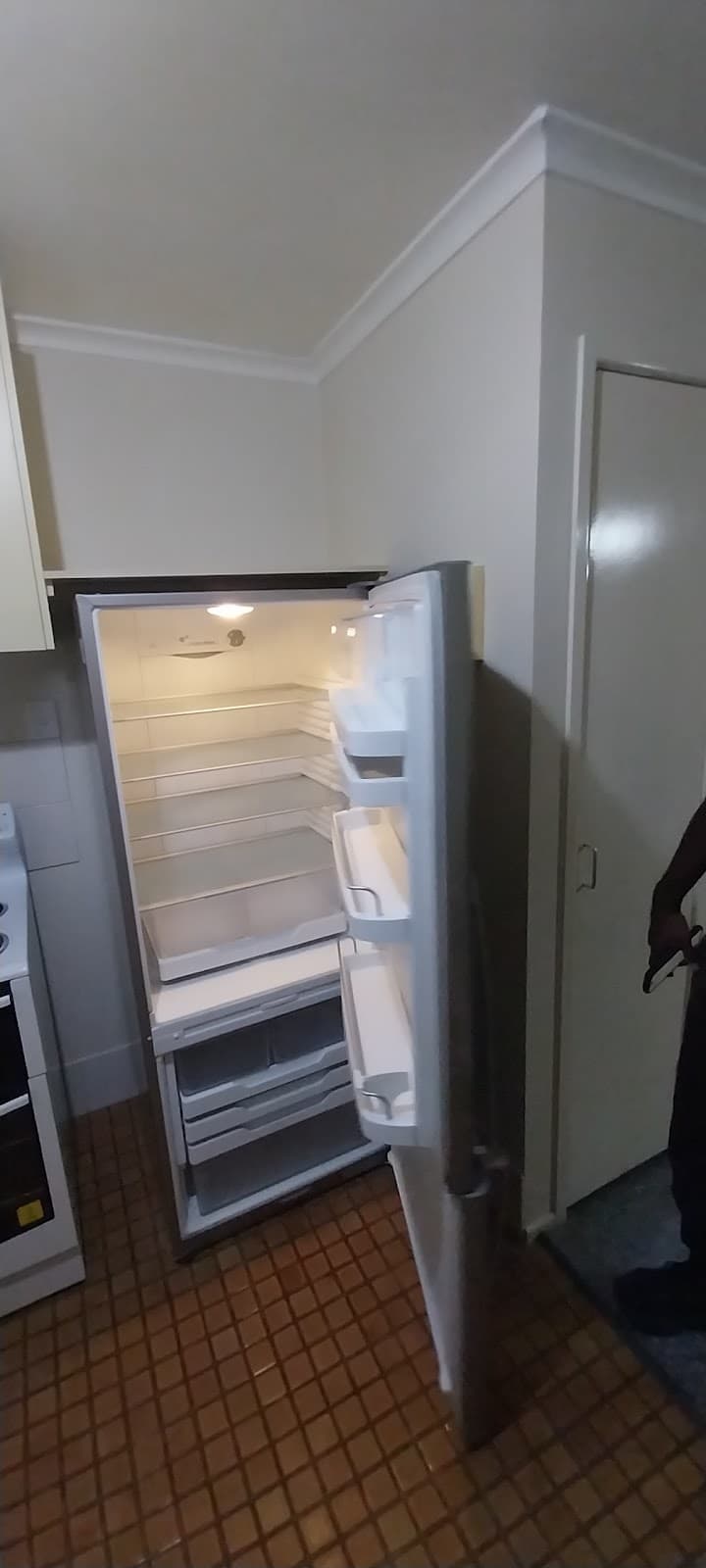 Lucky White Goods Brisbane appliance repair work in Logan Village