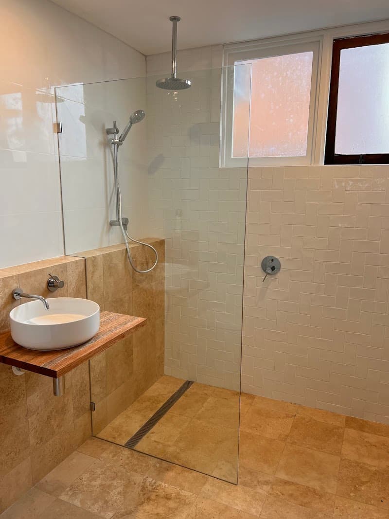 Lux Glass Northern Beaches glass & glazier work in Dee Why