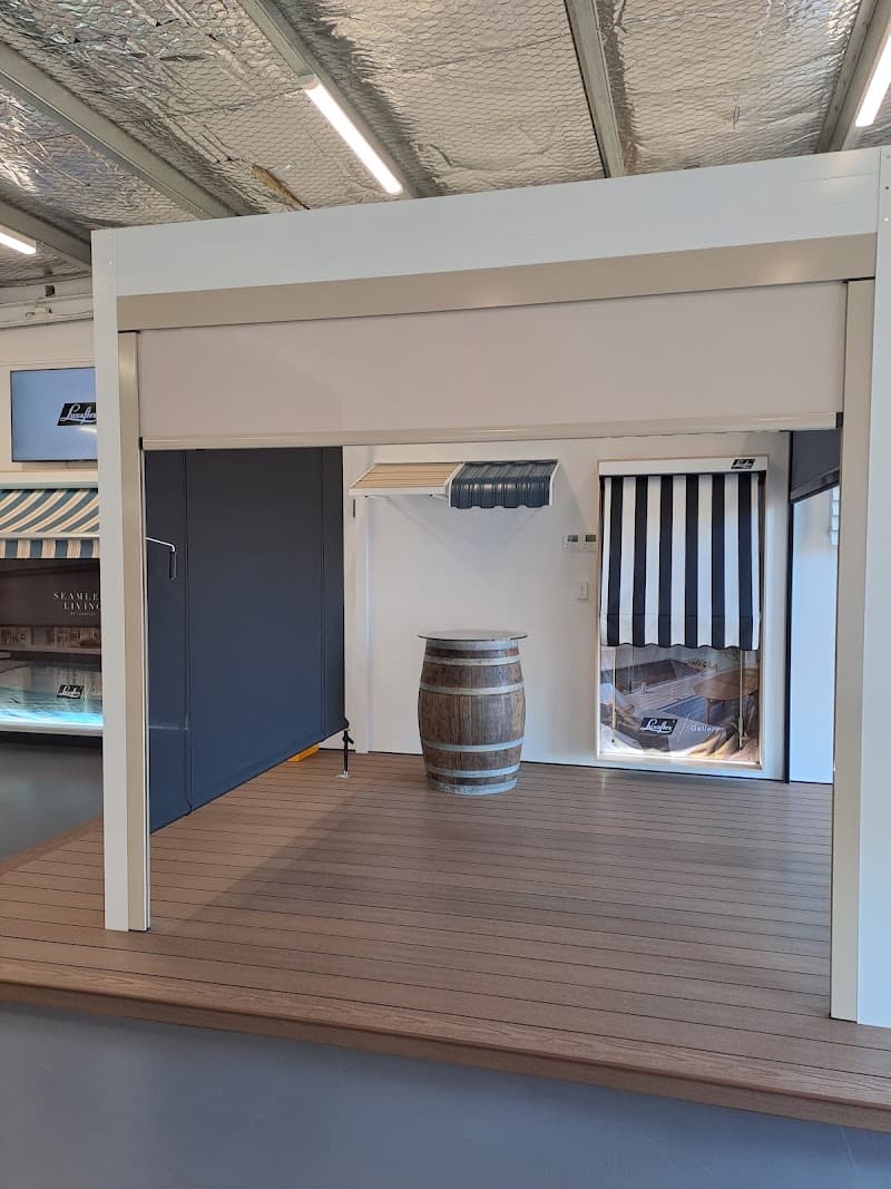 Luxaflex Mandurah curtains & blinds work in Mandurah