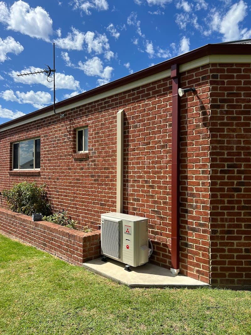 Luxe Air Conditioning air conditioning work in Manly Vale