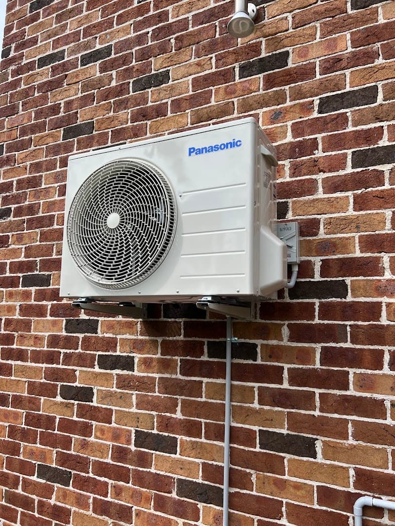 Luxe Air Conditioning air conditioning work in Manly Vale