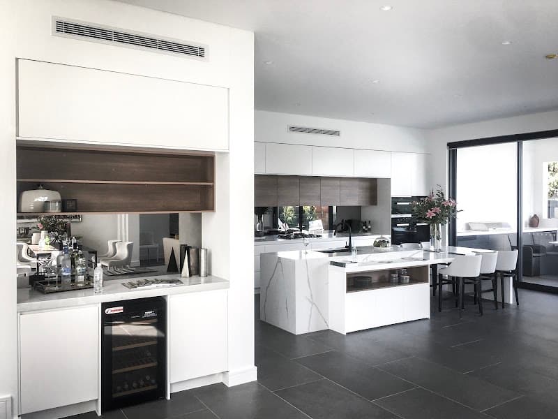 Luxe Air Conditioning air conditioning work in Manly Vale