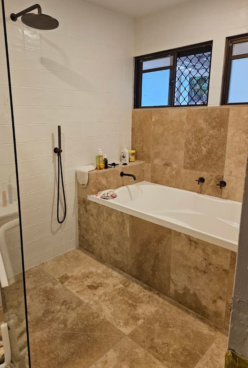 Luxe Tile and Stone Whitsundays tiling work in Glenella
