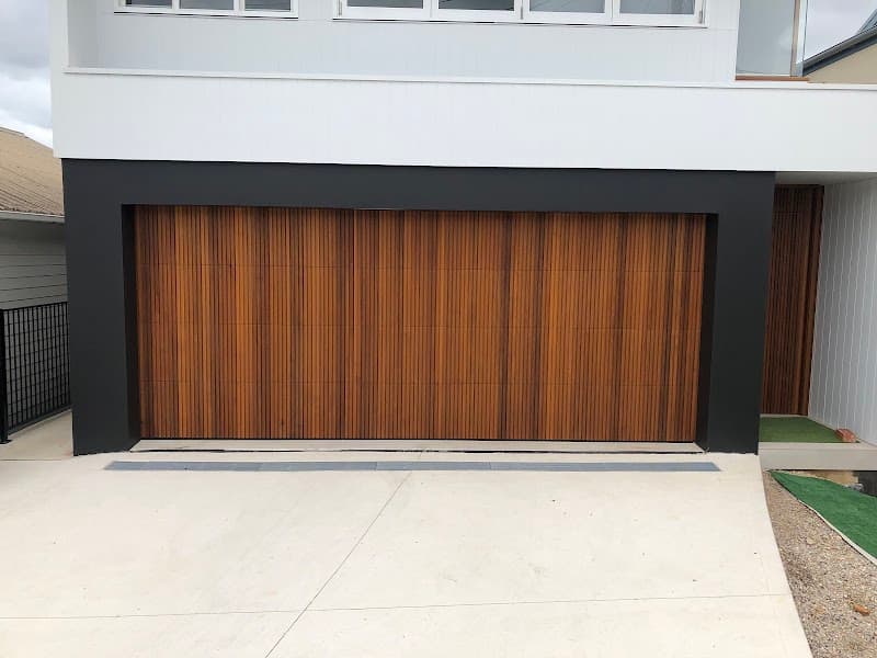 M & H Garage Door Company garage doors work in Dee Why