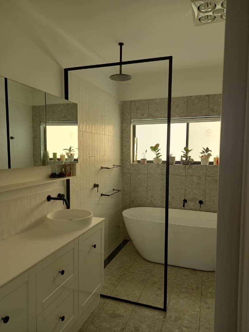 Mackay Glass and Carpentry Services carpentry work in Slade Point