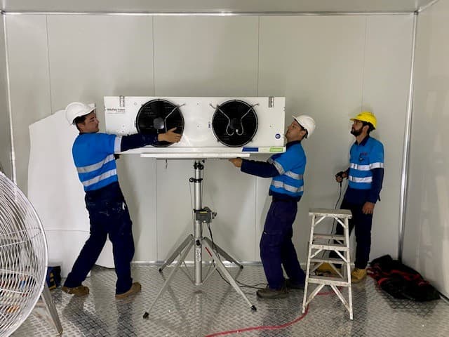 MAE Refrigeration appliance repair work in Portsmith