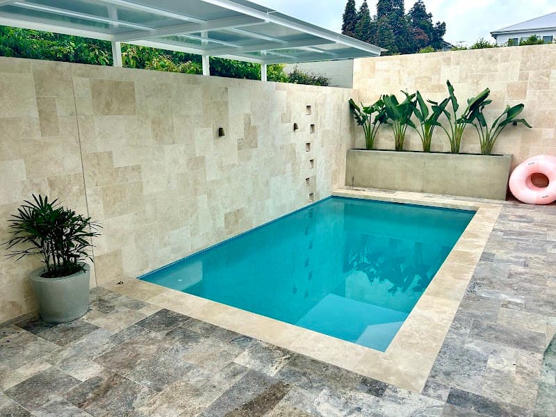 Mainstream Pools pool builder work in Loganholme