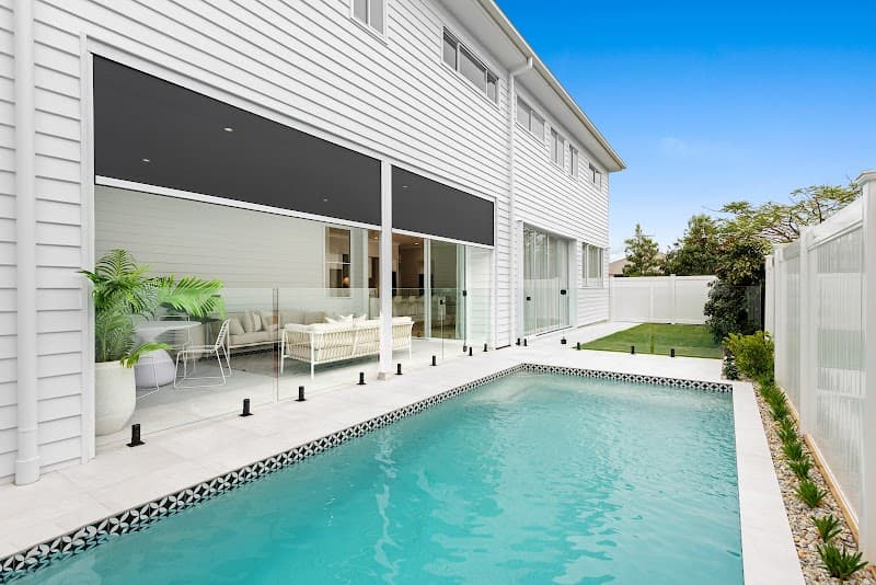 Mainstream Pools pool builder work in Loganholme