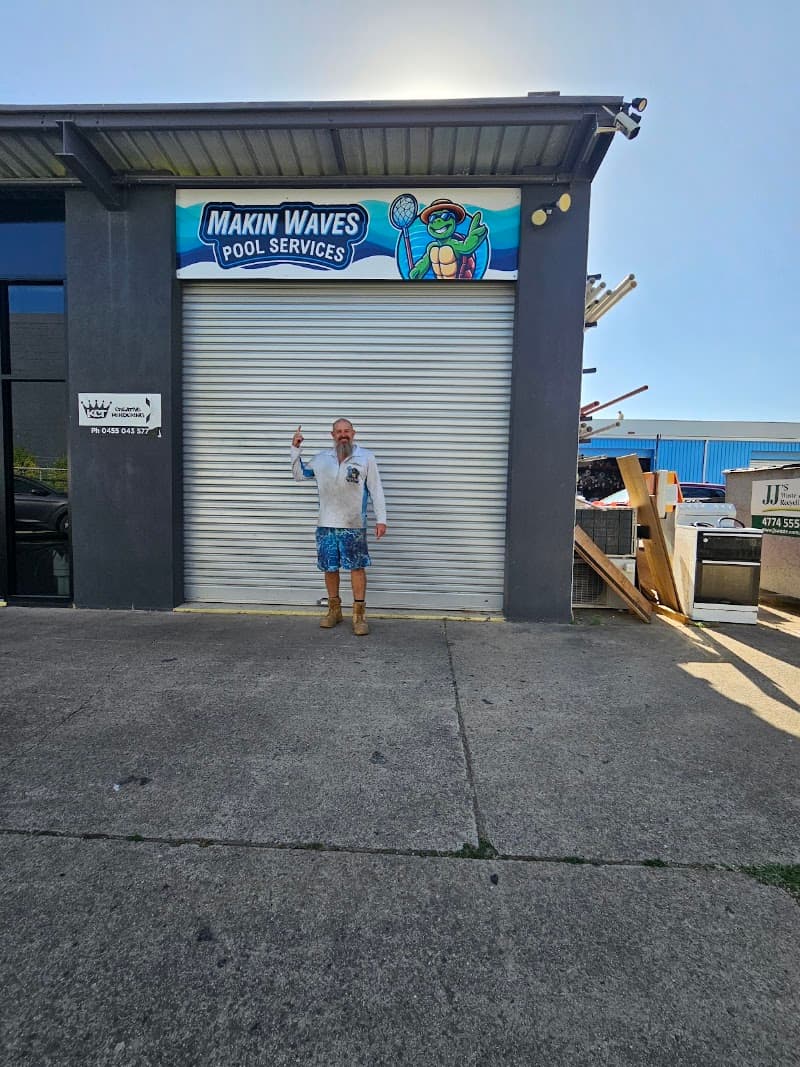 Makin waves pool services pool maintenance work in Garbutt