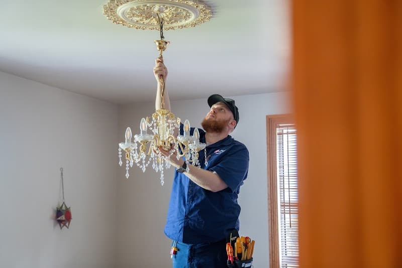 Mance Electrical electrician work in Invermay