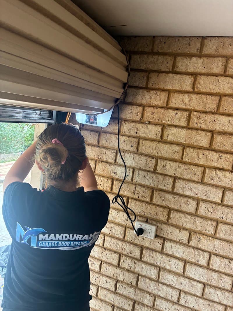 Mandurah Garage Door Repairs garage doors work in San Remo