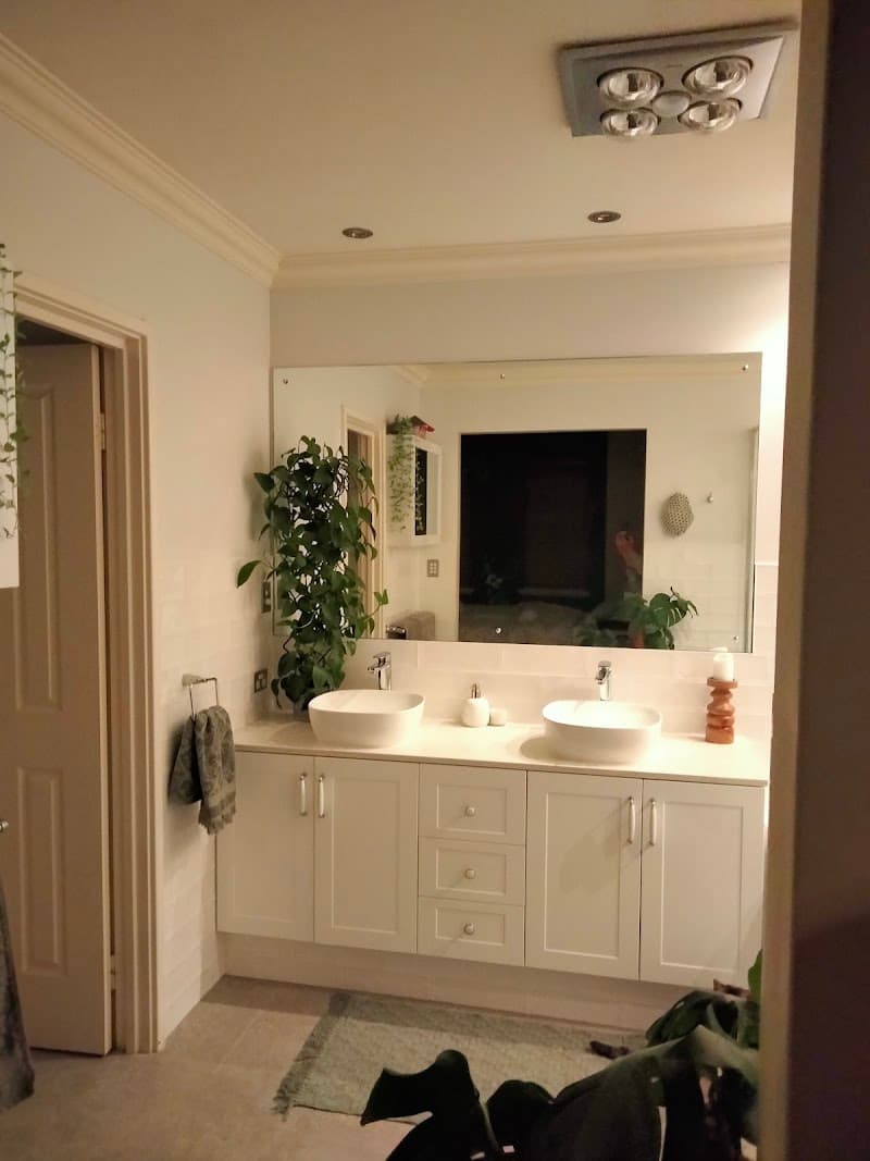 Mandurah Glass Service glass & glazier work in Mandurah