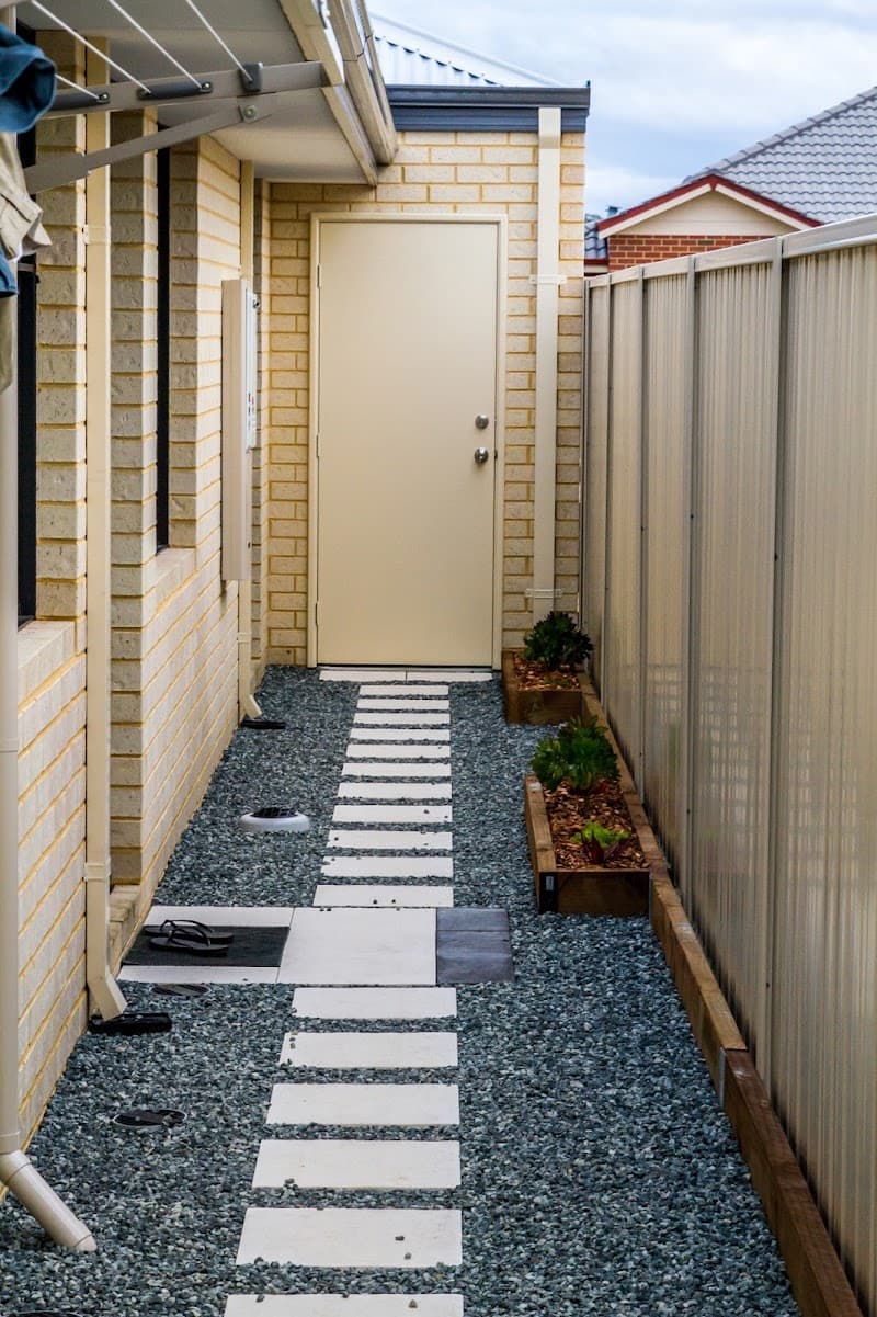 Mandurah Rock ‘N’ Loam landscaping work in Greenfields