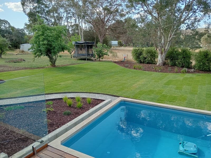 Mandurang Property Maintenance lawn care work in Mandurang